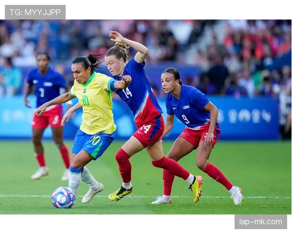 伯恩茅斯新秀闪耀赛场，球队稳健表现迎来关键突破