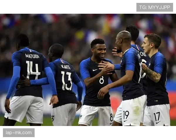 法国队2026世界杯夺冠前景分析:阵容深度与卫冕之路 法国队2026世界杯夺冠前景分析:阵容深度与卫冕之路